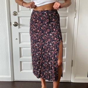 Sanctuary midi skirt, size small with beautiful paisley detail.
